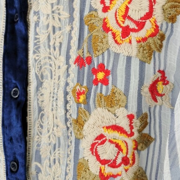 Andree by Unit Button Up Blouse Size Medium Blue Sheer Velvet Trim Embroidered - Picture 8 of 11